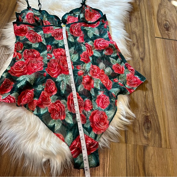 Victoria’s Secret 90s Gold Label Bodysuit Lingerie Size Small Floral - Picture 6 of 10